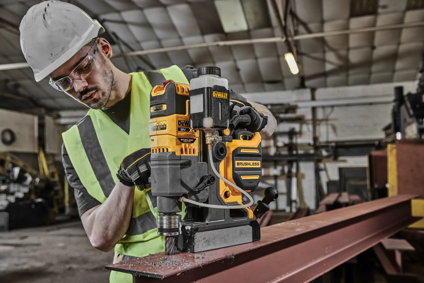 Bezszczotkowa wiertarka magnetyczna DEWALT® 18V XR® (samo narzędzie)