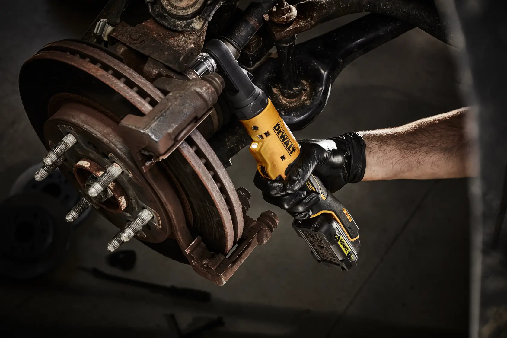 Bezszczotkowa grzechotka z uszczelnioną głowicą 12V XR 3/8" i 1/4" - 2 x akumulator 3AH „G-Class"