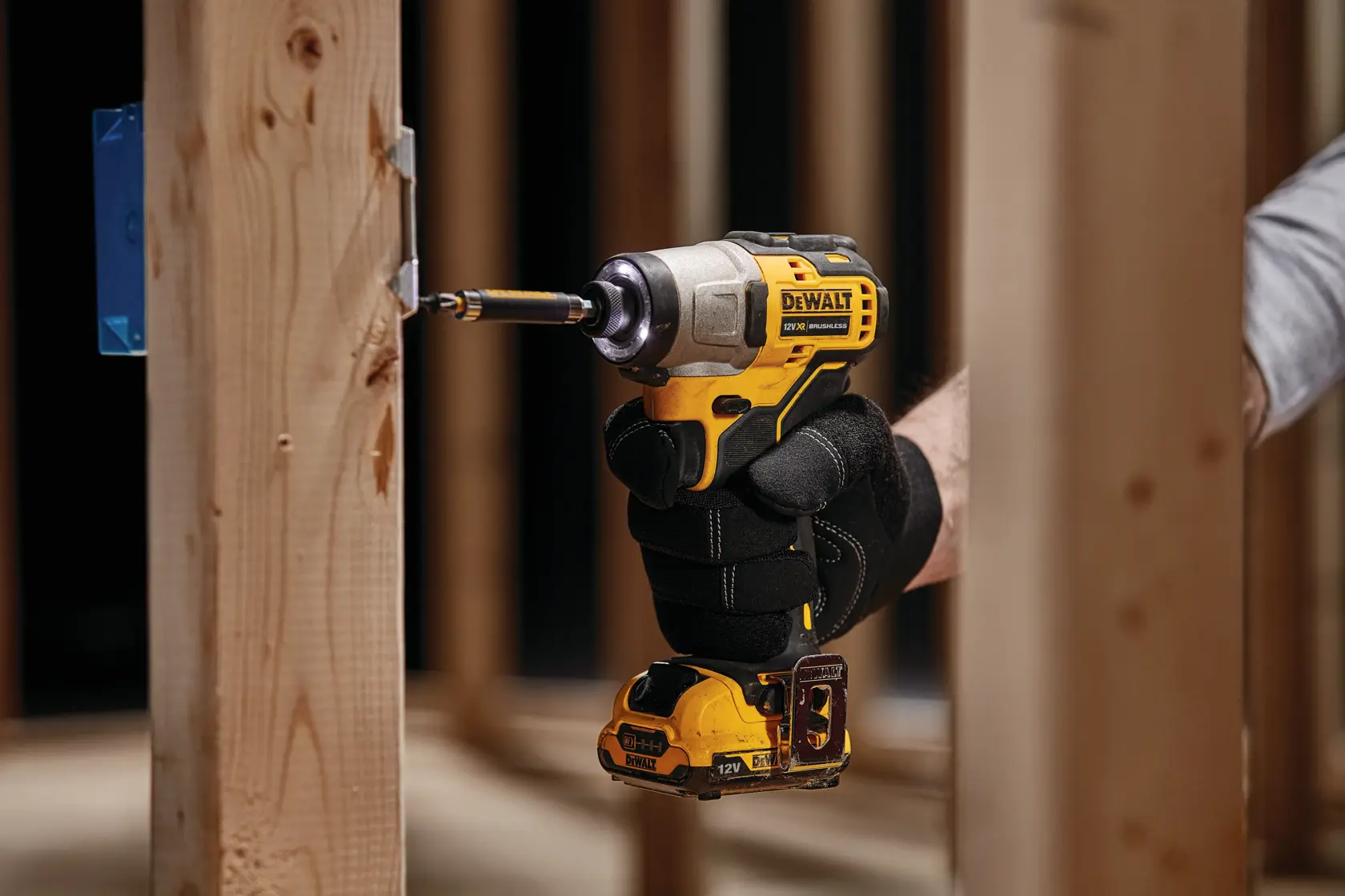 Bezszczotkowa wkrętarka DEWALT® 12 XR® (samo narzędzie)