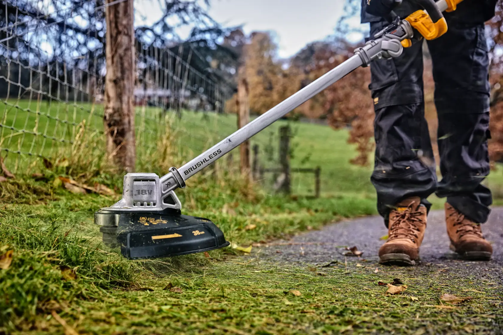 18V XR Podkaszarka żyłkowa