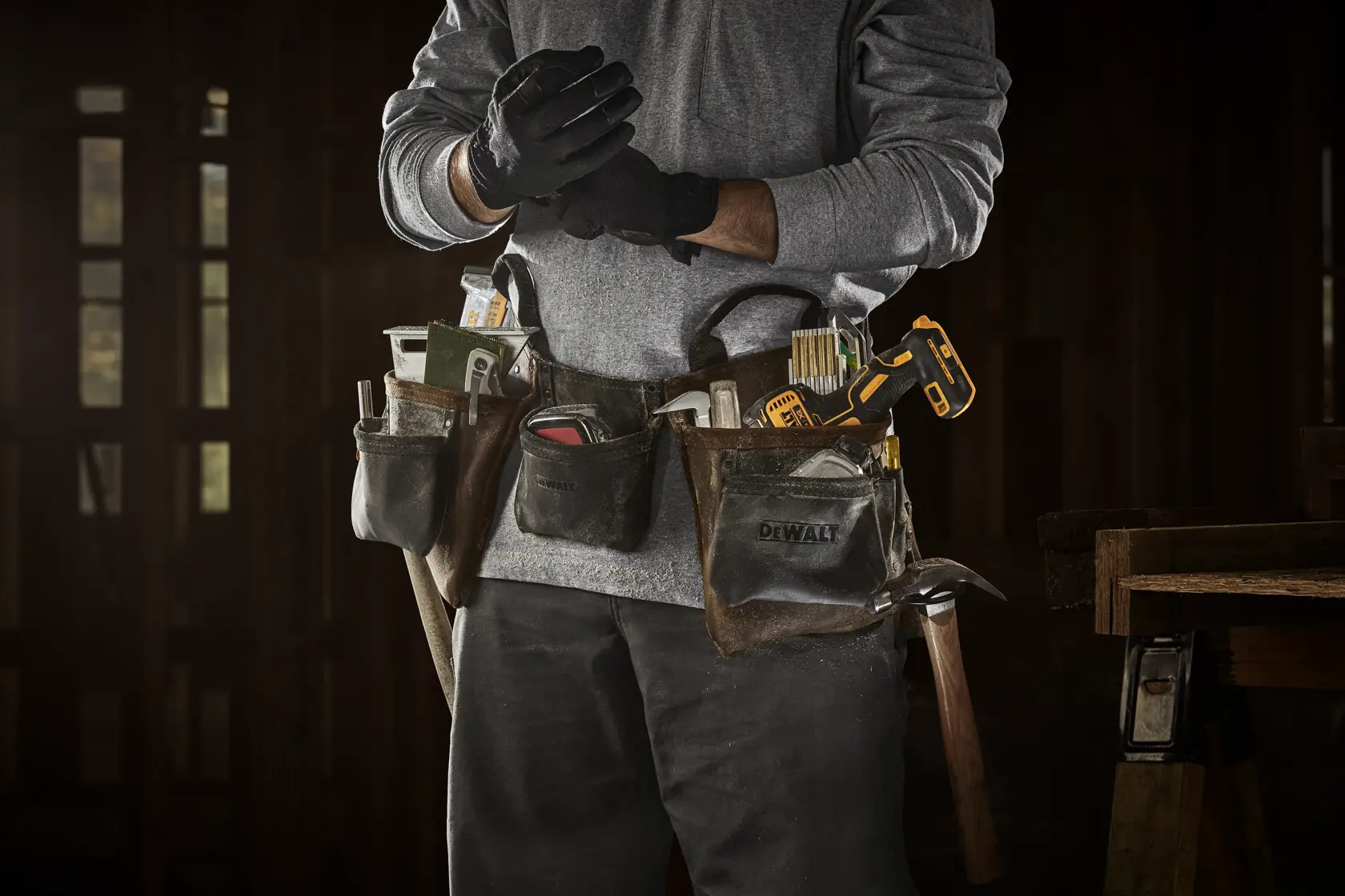 Skórzany fartuch narzędziowy DEWALT®