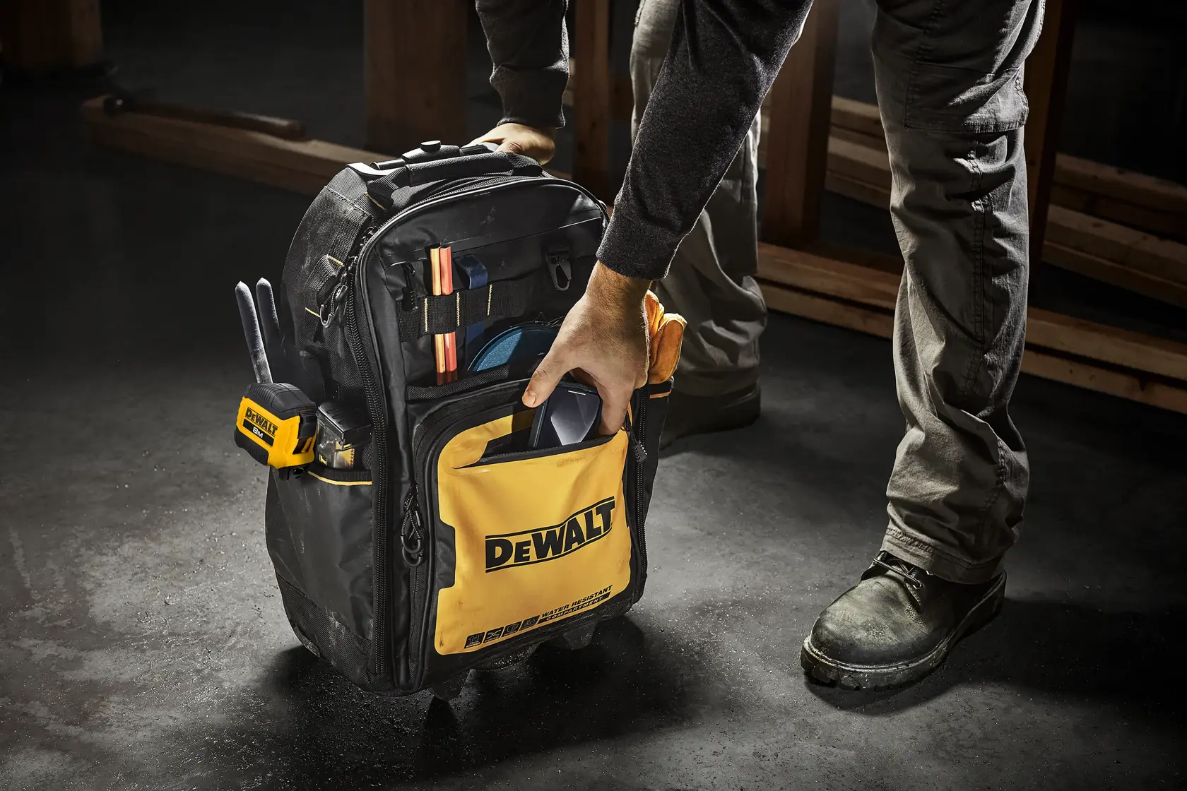Plecak na kółkach DEWALT® Pro